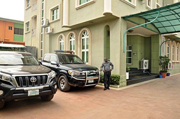 Terrace Green Hotels & Suite Lagos Buitenkant foto